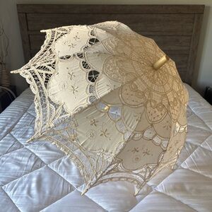 Lace Parasol Off White